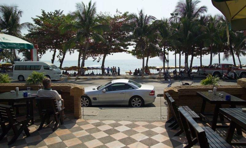 The New Eurostar Jomtien Beach Hotel エクステリア 写真