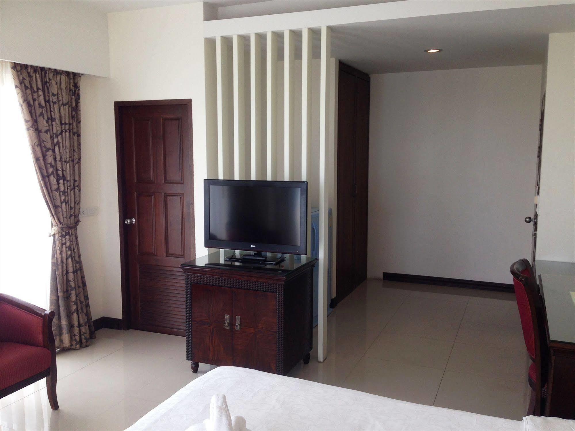 The New Eurostar Jomtien Beach Hotel エクステリア 写真