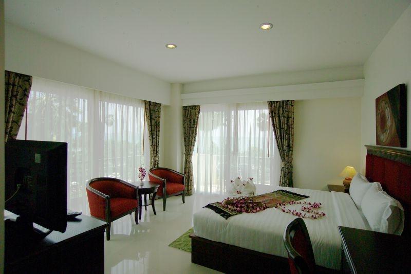 The New Eurostar Jomtien Beach Hotel エクステリア 写真